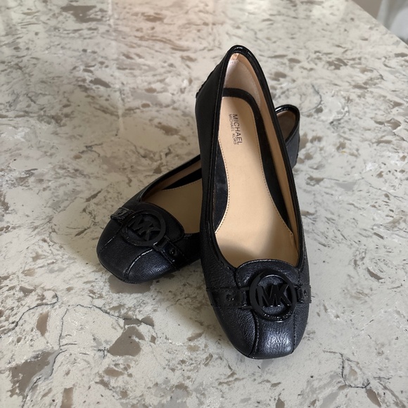NWOT Women's Michael Kors Black Leather Fulton Moc Flats Sz 8.5M - Picture 1 of 7